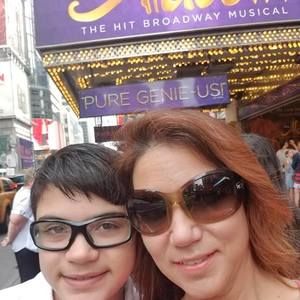 Meet your Posher, Elizabeth